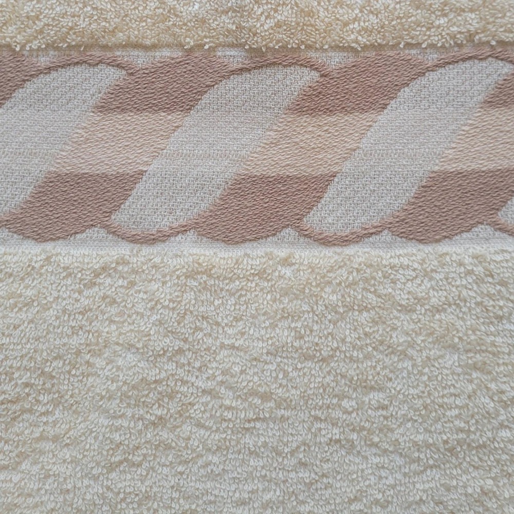 Vintage JC Penny Medallion Bath Towel Cream Woven 44x24 NWT USA - Picture 4 of 6